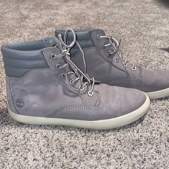 Gray Timberland women’s boots size 7 - Picture 1 of 5